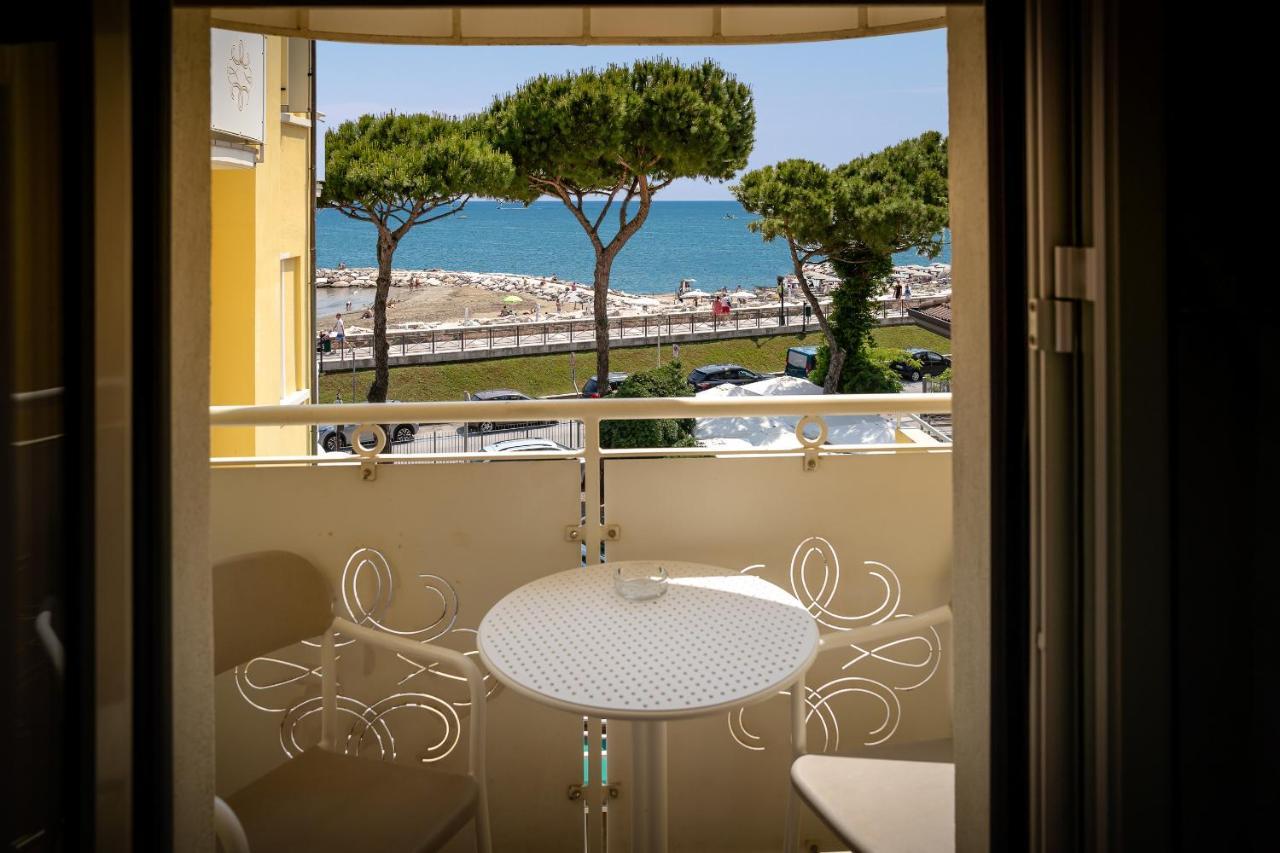 Hotel Le Lampare Caorle Exteriör bild