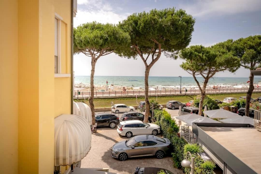Hotel Le Lampare Caorle Exteriör bild