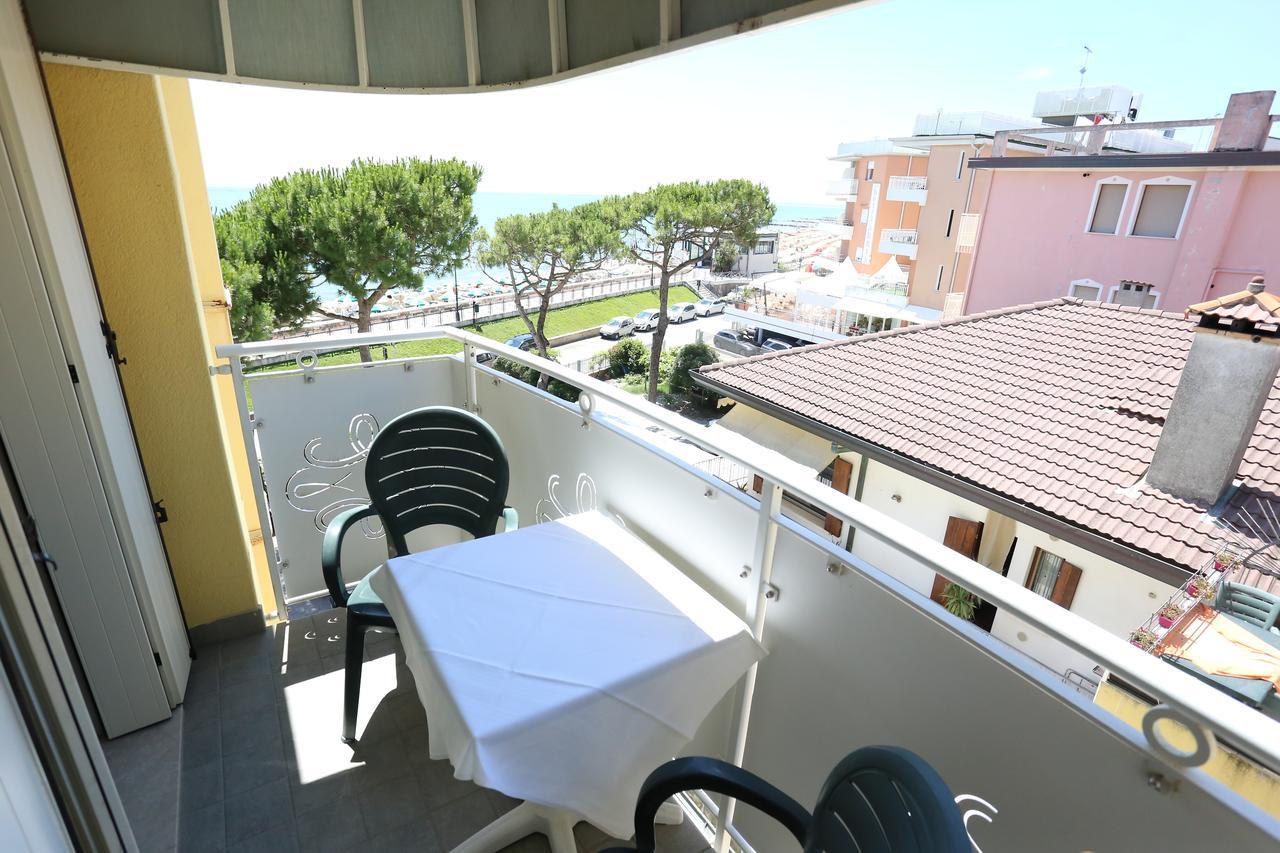 Hotel Le Lampare Caorle Exteriör bild